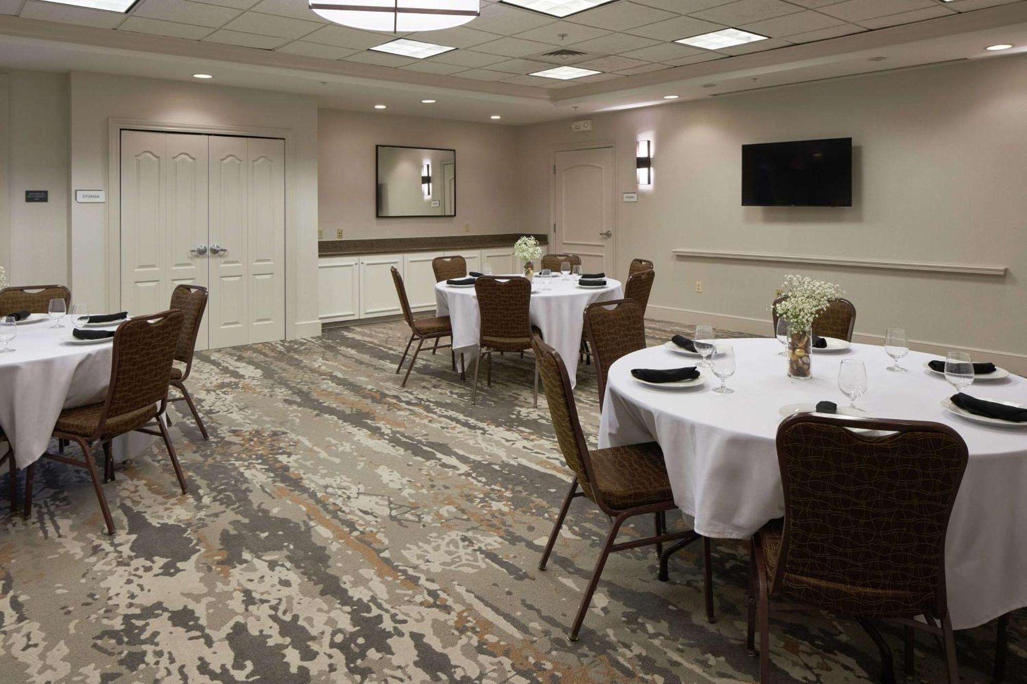 Hilton Garden Inn Евансвил Екстериор снимка