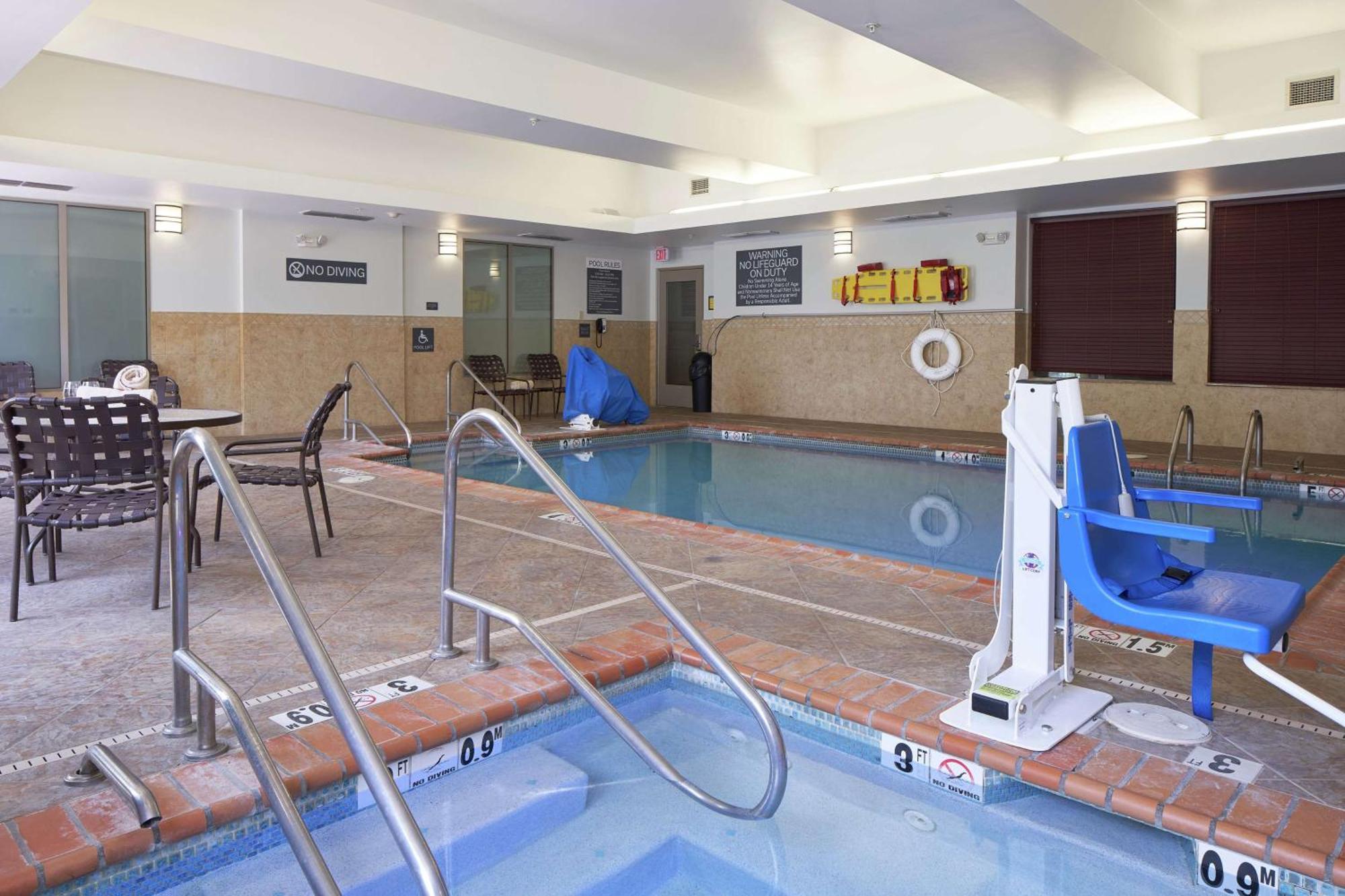Hilton Garden Inn Евансвил Екстериор снимка