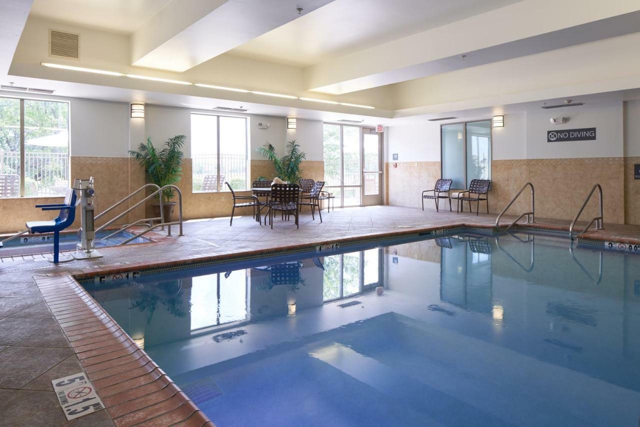Hilton Garden Inn Евансвил Екстериор снимка